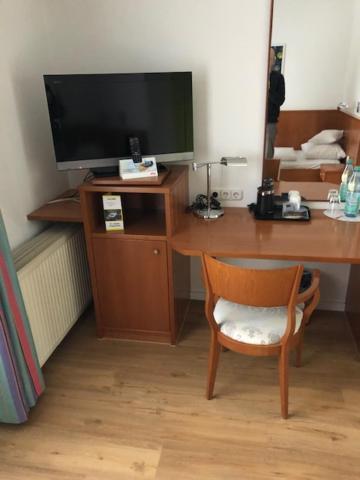 Seminar- Und Urlaubshotel Schulz Bergen  Zewnętrze zdjęcie