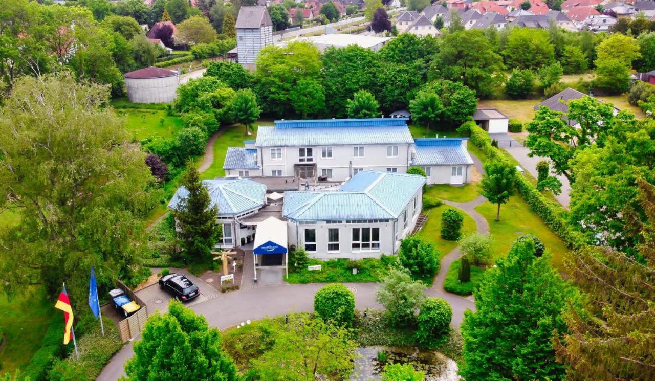 Seminar- Und Urlaubshotel Schulz Bergen  Zewnętrze zdjęcie